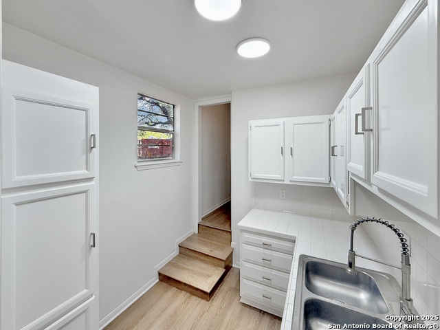 Image 24 of 38 For 1239 Amanda  