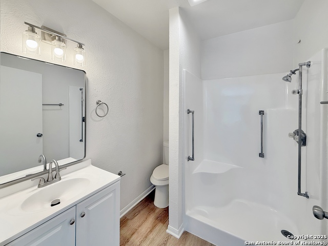 Image 28 of 38 For 1239 Amanda  