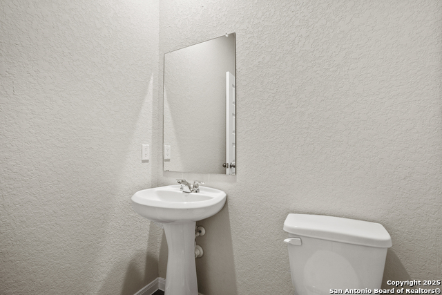 Image 15 of 33 For 2642 Downsbury Road