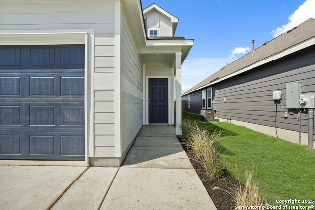 Image 2 of 33 For 2642 Downsbury Road