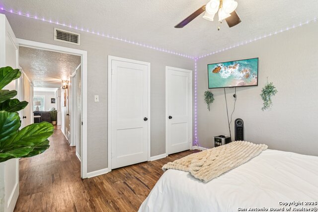 Listing photo id 23 for 100 Carroll N