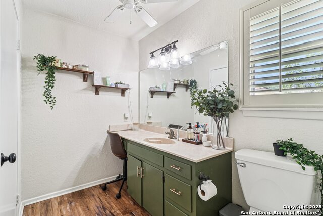 Listing photo id 28 for 100 Carroll N