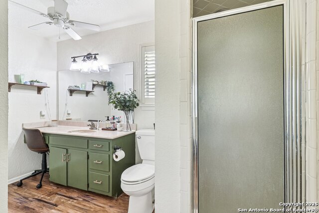 Listing photo id 29 for 100 Carroll N