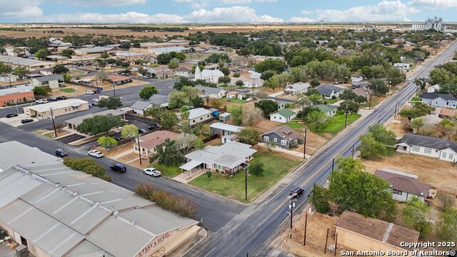 Listing photo id 53 for 100 Carroll N