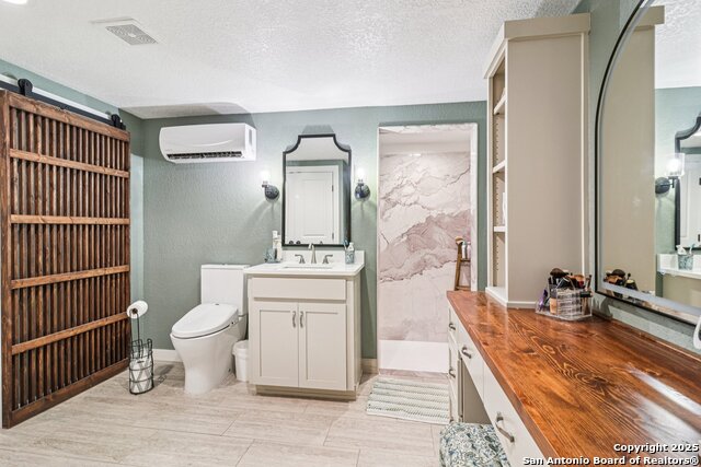 Listing photo id 6 for 100 Carroll N