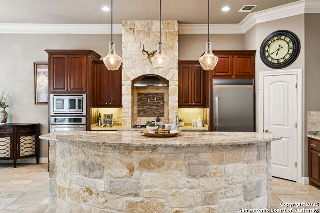 Image 6 of 45 For 222 Longwood