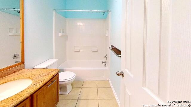 Listing photo id 10 for 5213 Brookline