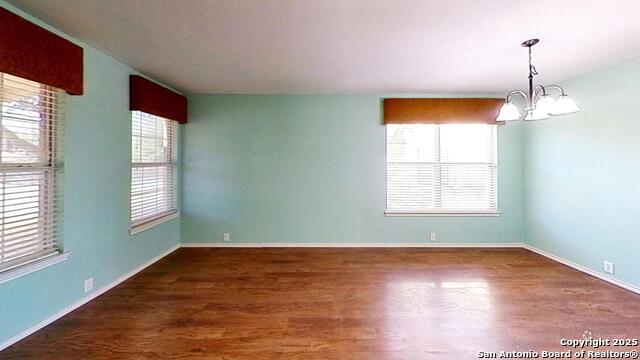 Listing photo id 0 for 5213 Brookline