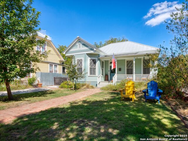 Image 38 of 43 For 211 Devine Street
