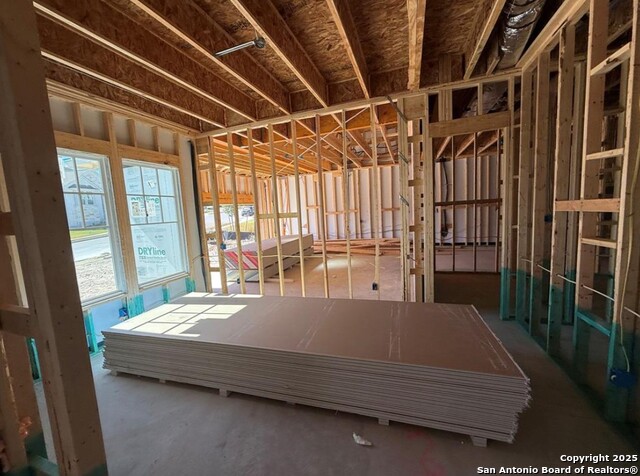 Image 7 of 9 For 113 Bigtooth Maple Ln