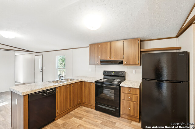 Image 10 of 26 For 846 Inglewood