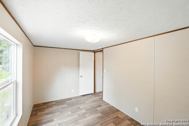 Image 21 of 26 For 846 Inglewood