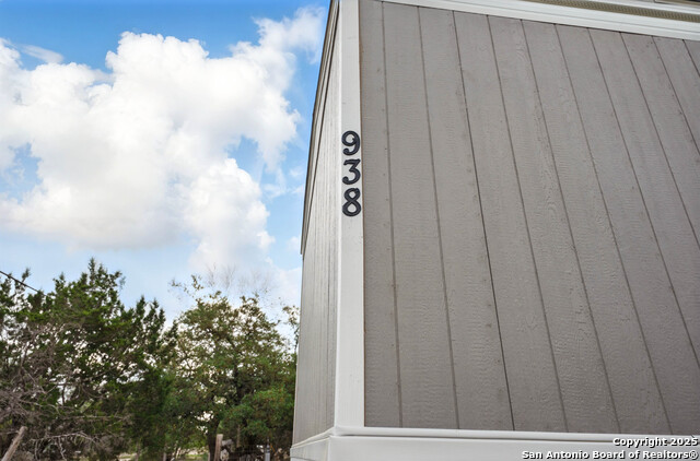 Image 8 of 26 For 846 Inglewood