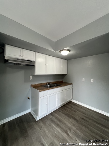 Image 6 of 16 For 1723 Mayfield Blvd W 4