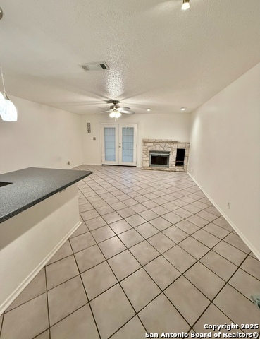 Image 2 of 7 For 10527 Perrin Beitel A107