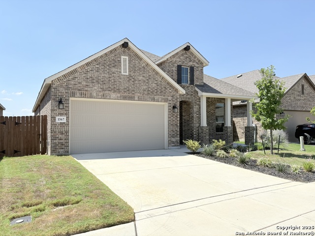 Listing photo id 0 for 1567 Terrys Gate