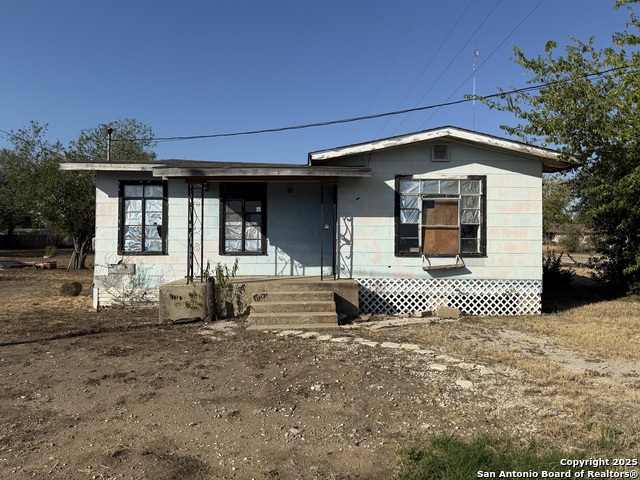 Details for 2016 Brown , Jourdanton, TX 78026