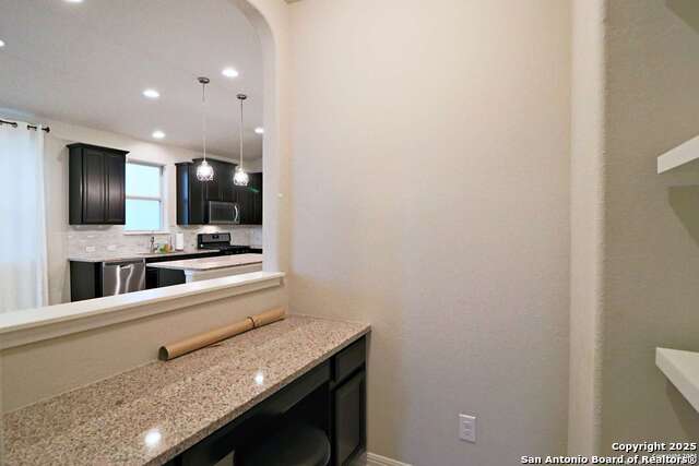 Image 10 of 21 For 6818 Abbot Crossing