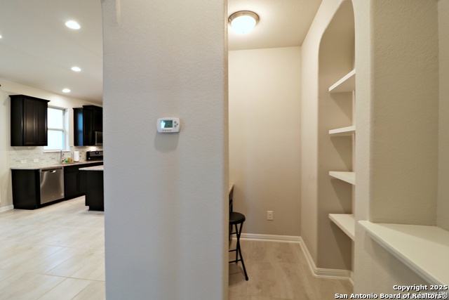 Image 9 of 21 For 6818 Abbot Crossing