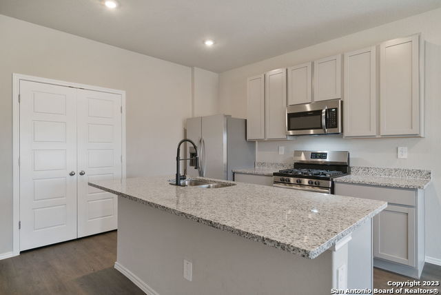 Image 10 of 25 For 10107 Abrams View