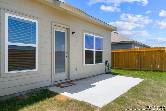 Image 21 of 25 For 10107 Abrams View