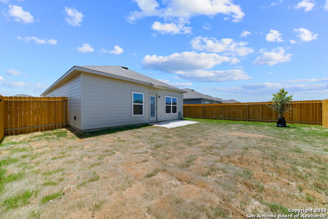 Image 24 of 25 For 10107 Abrams View