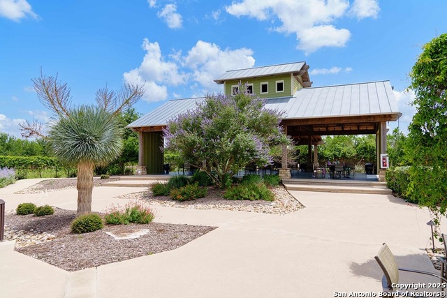Listing photo id 0 for 8318 Wren Circle