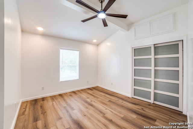 Image 13 of 24 For 824 Elmwood