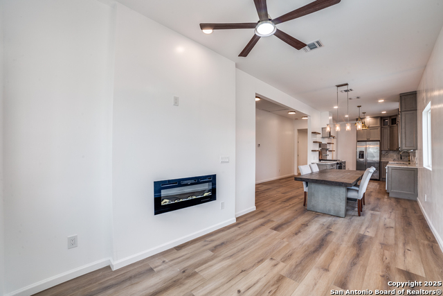 Image 6 of 24 For 824 Elmwood