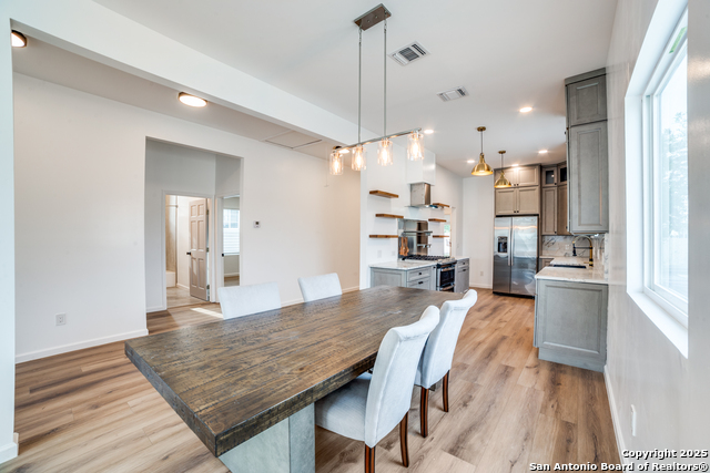 Image 7 of 24 For 824 Elmwood