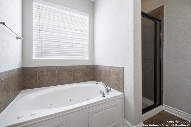 Image 18 of 28 For 11338 Begonia Rock