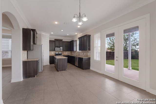 Image 9 of 28 For 11338 Begonia Rock