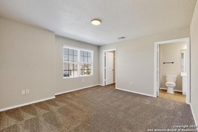 Listing photo id 24 for 11527 Tiger Woods