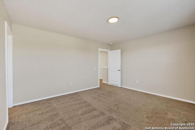 Listing photo id 25 for 11527 Tiger Woods