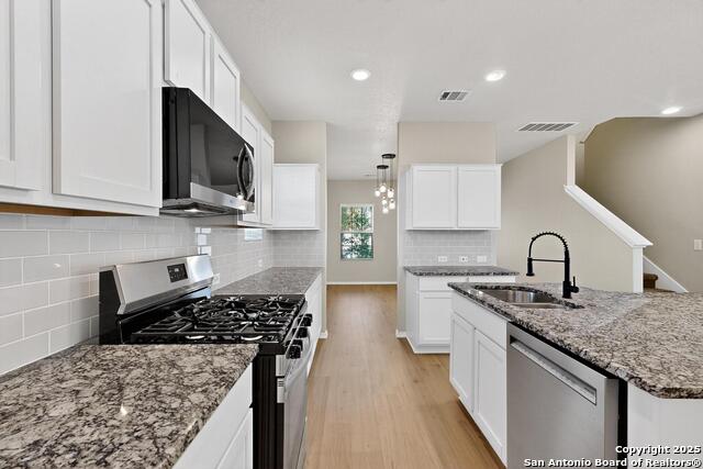 Listing photo id 7 for 11527 Tiger Woods