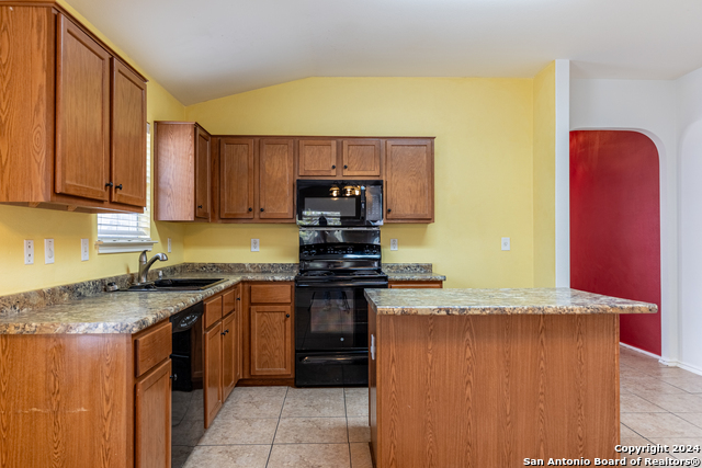 Image 8 of 35 For 8914 Walnut  