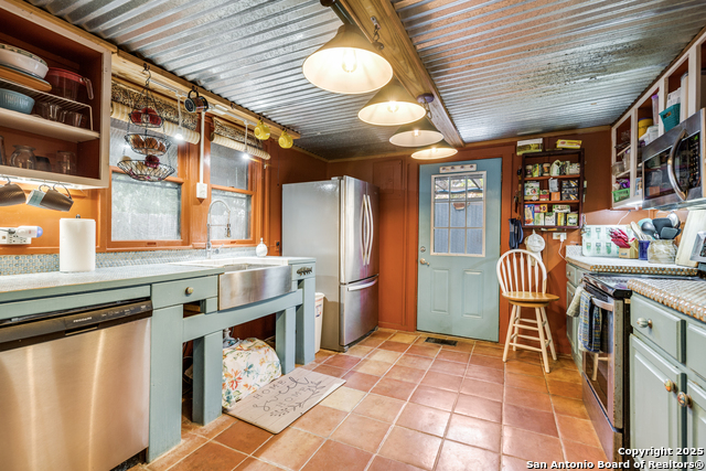 Image 14 of 25 For 207 Cherokee