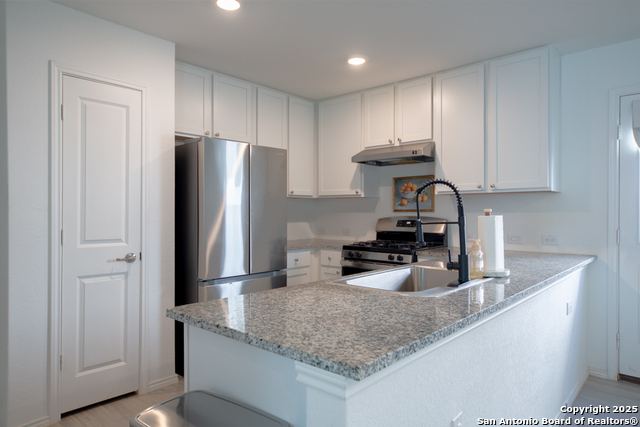 Image 10 of 23 For 4411 Glades Way