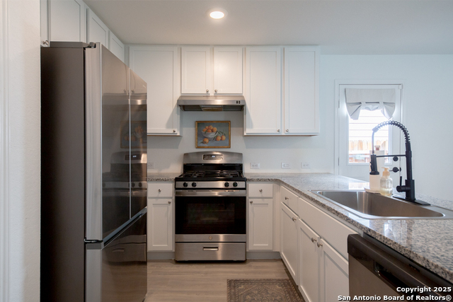 Image 11 of 23 For 4411 Glades Way