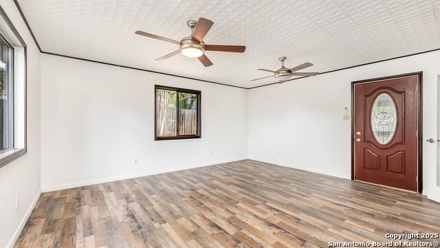 Image 3 of 20 For 9347 Lands Point