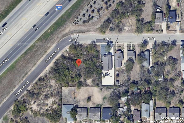 Image 4 of 4 For 706 Hampton  