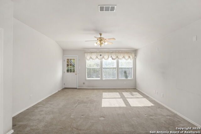 Listing photo id 10 for 9006 Granberry Pass