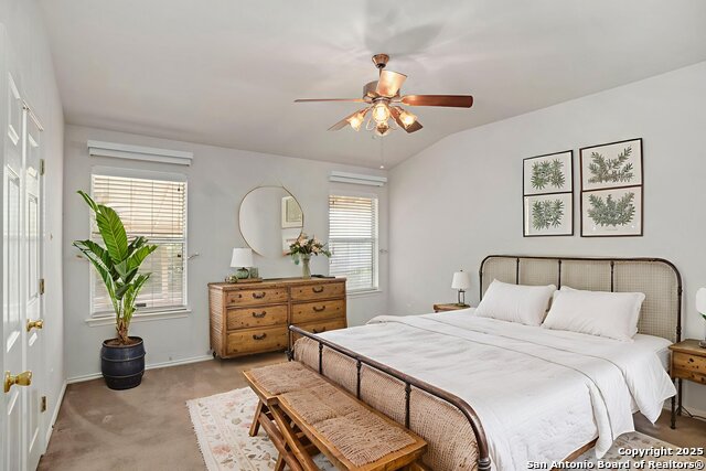 Listing photo id 11 for 9006 Granberry Pass