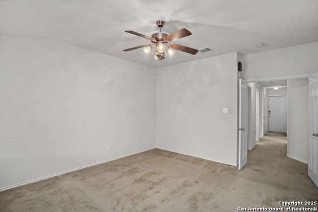 Listing photo id 12 for 9006 Granberry Pass