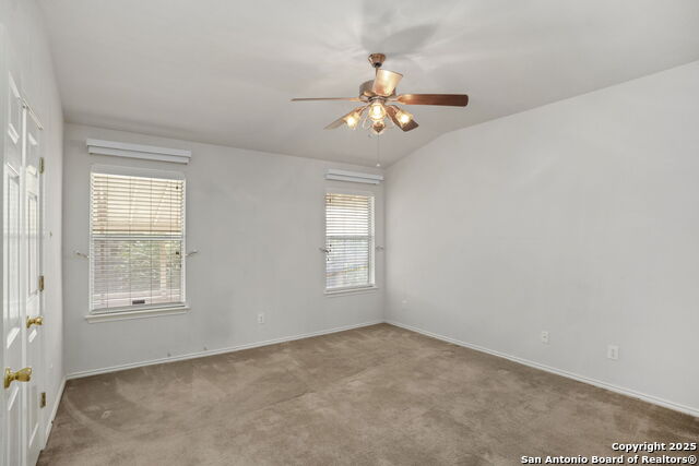 Listing photo id 13 for 9006 Granberry Pass