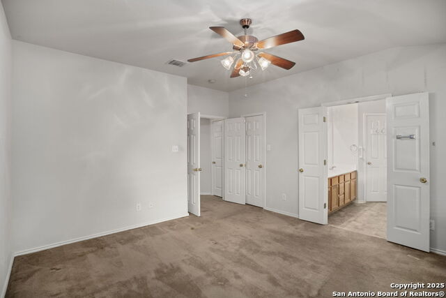 Listing photo id 14 for 9006 Granberry Pass