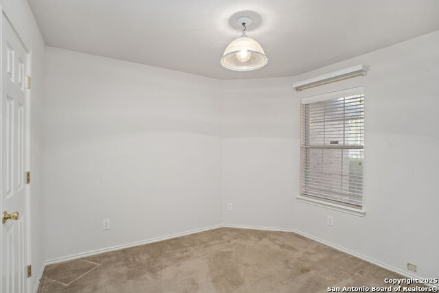 Listing photo id 22 for 9006 Granberry Pass