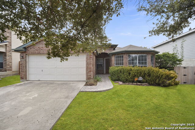 Listing photo id 2 for 9006 Granberry Pass