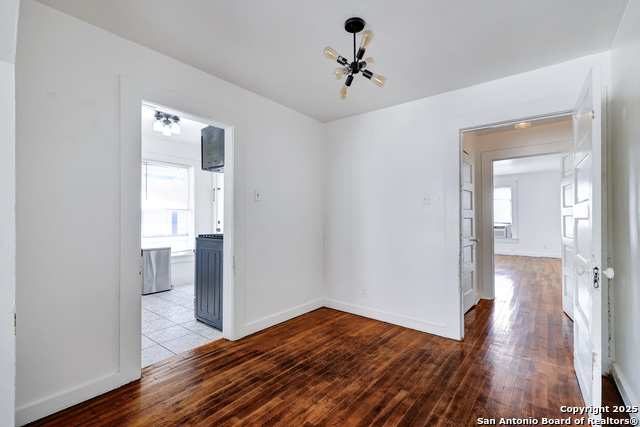 Image 6 of 17 For 522 Myrtle E