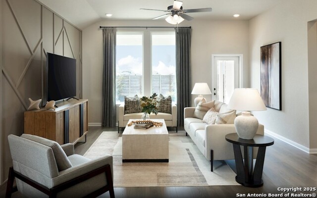 Image 5 of 9 For 1615 Bartlett Square